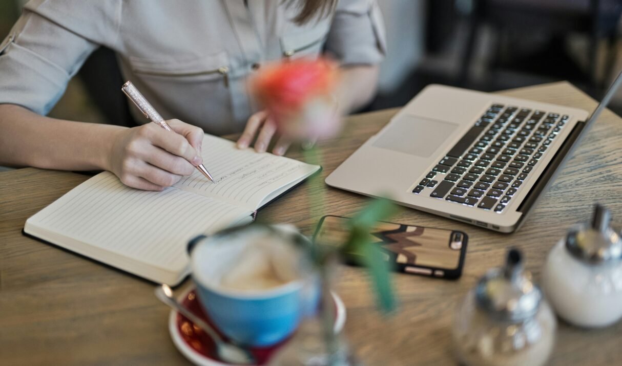 Winning Online: Master Content Marketing and SEO for Smarter Growth